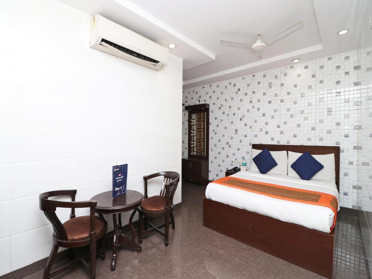 Oyo 2705 Hotel Preet Palace Neu-Delhi Exterior foto